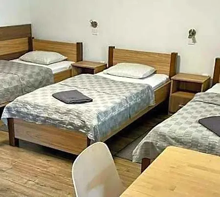Halasz Airport Panzio Hotel Felsomalom